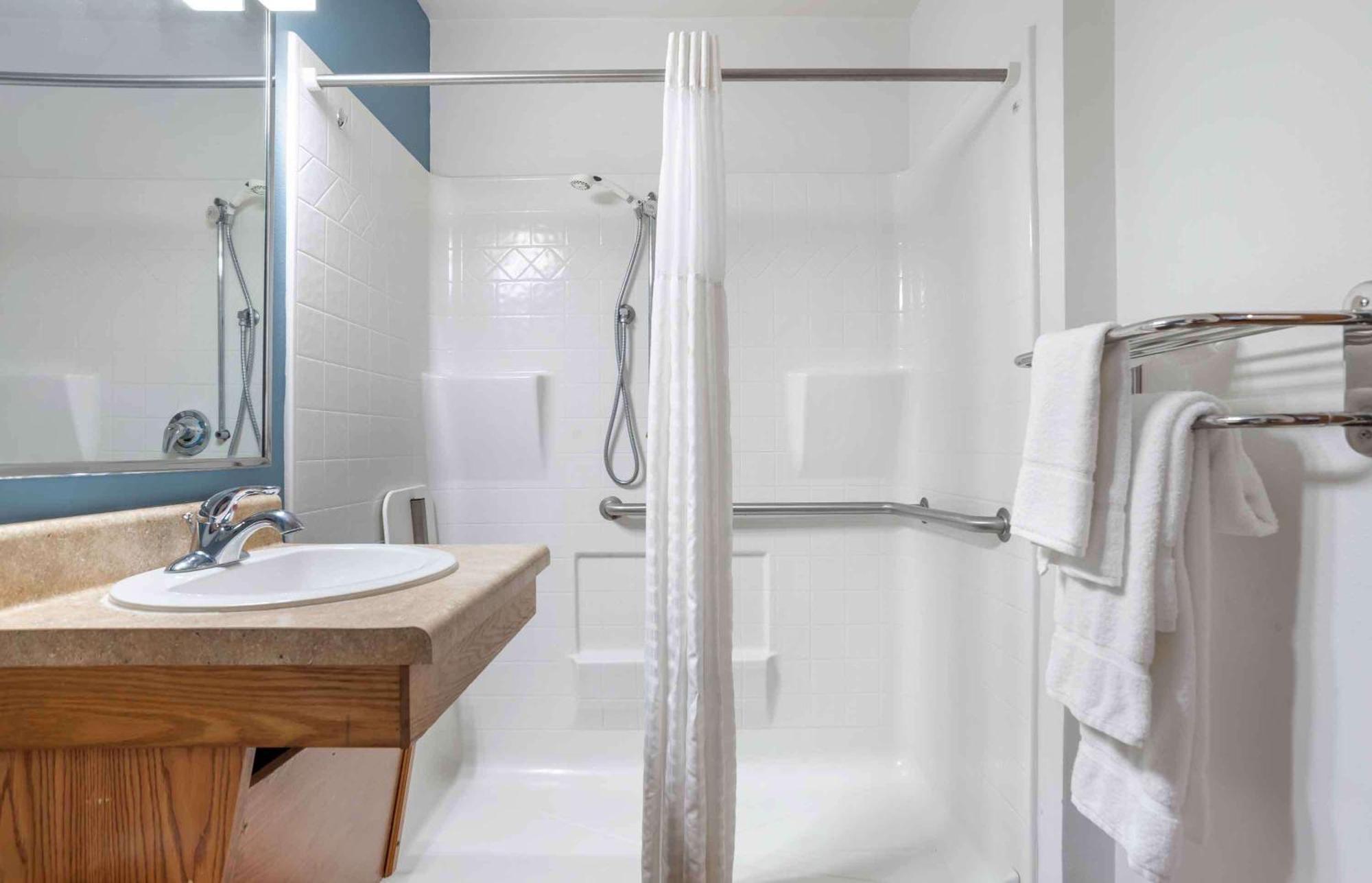 Extended Stay America Select Suites - Tallahassee - East المظهر الخارجي الصورة