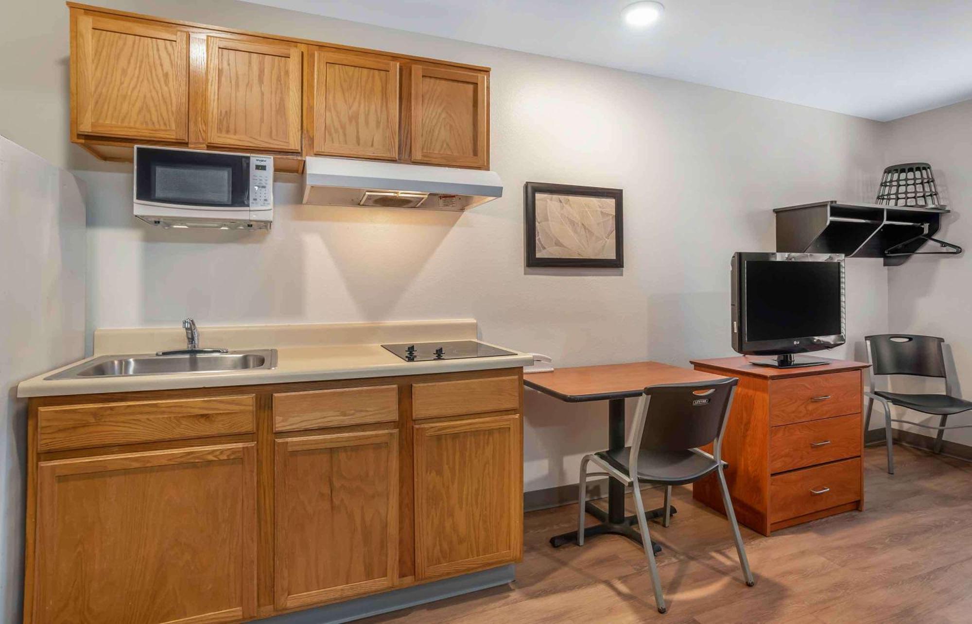 Extended Stay America Select Suites - Tallahassee - East المظهر الخارجي الصورة